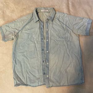 Everlane chambray short sleeve button up